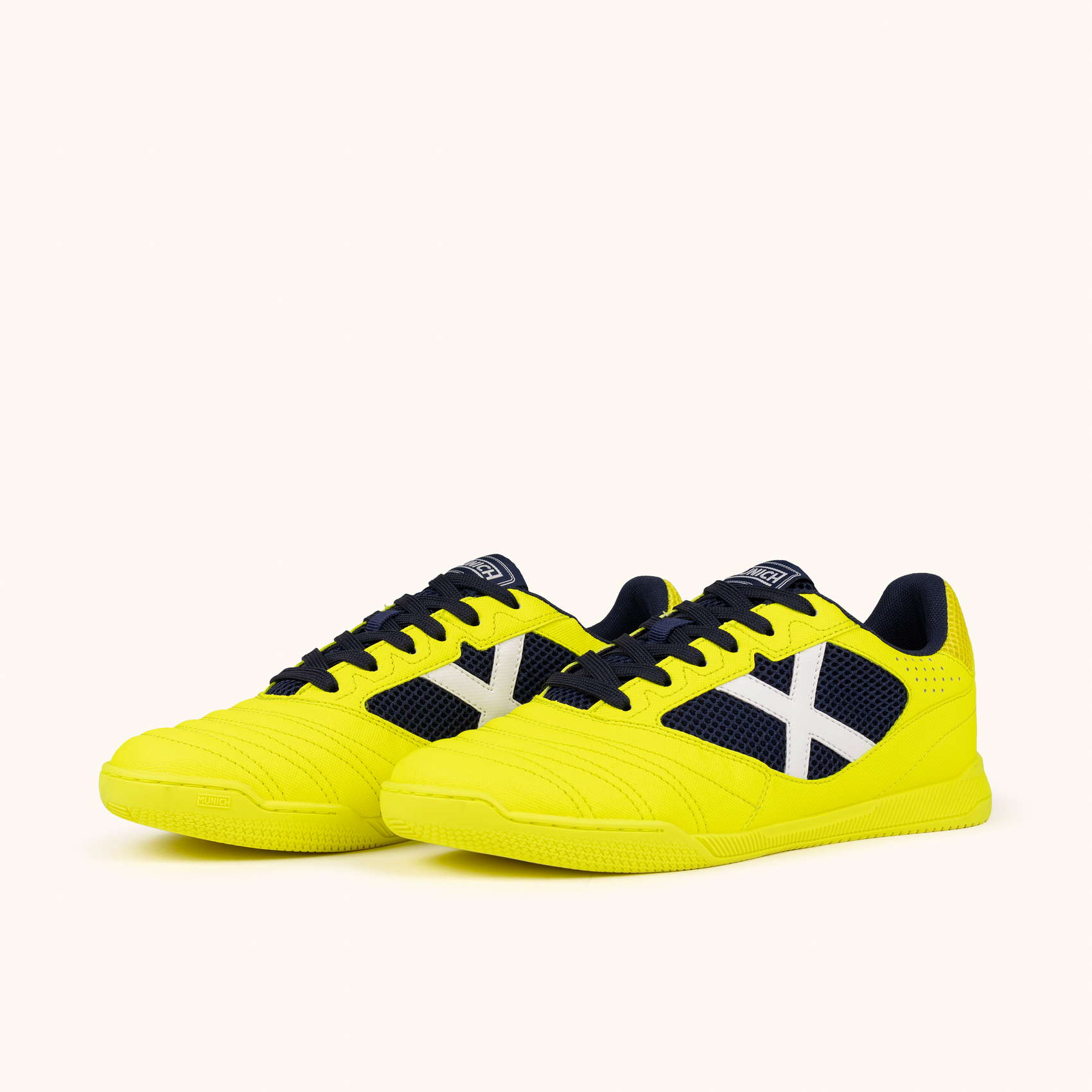 Miniatura 5.0 de Chuteira Futsal Debut Amarelo/Preto Munich